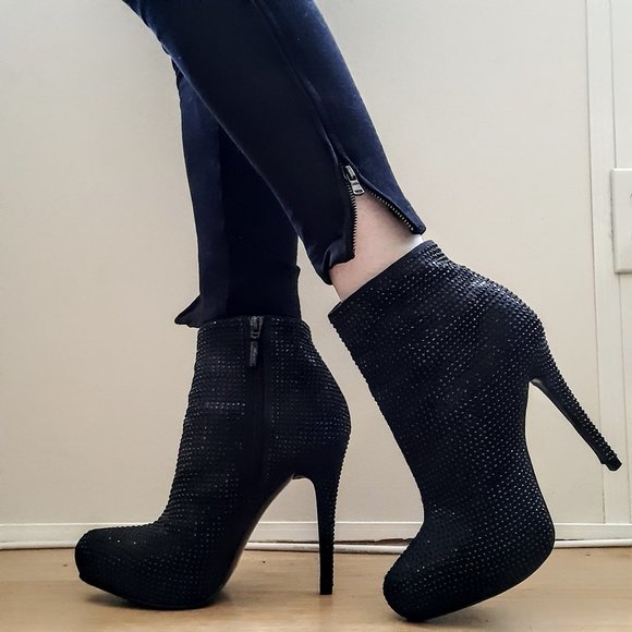 Report Signature Shoes - Rhinestone Black 5-Inch Spike Heel Boots